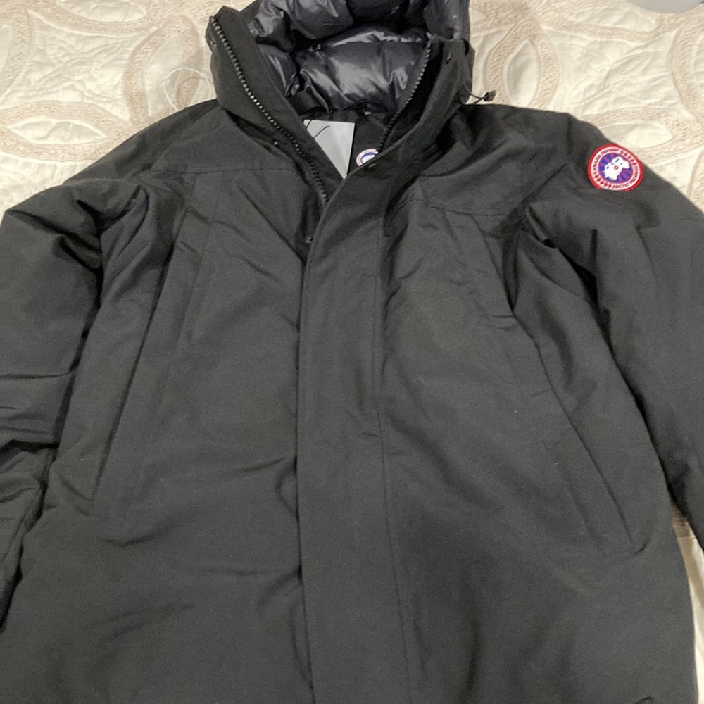 Men’s Canada Goose Parka Coat size L
